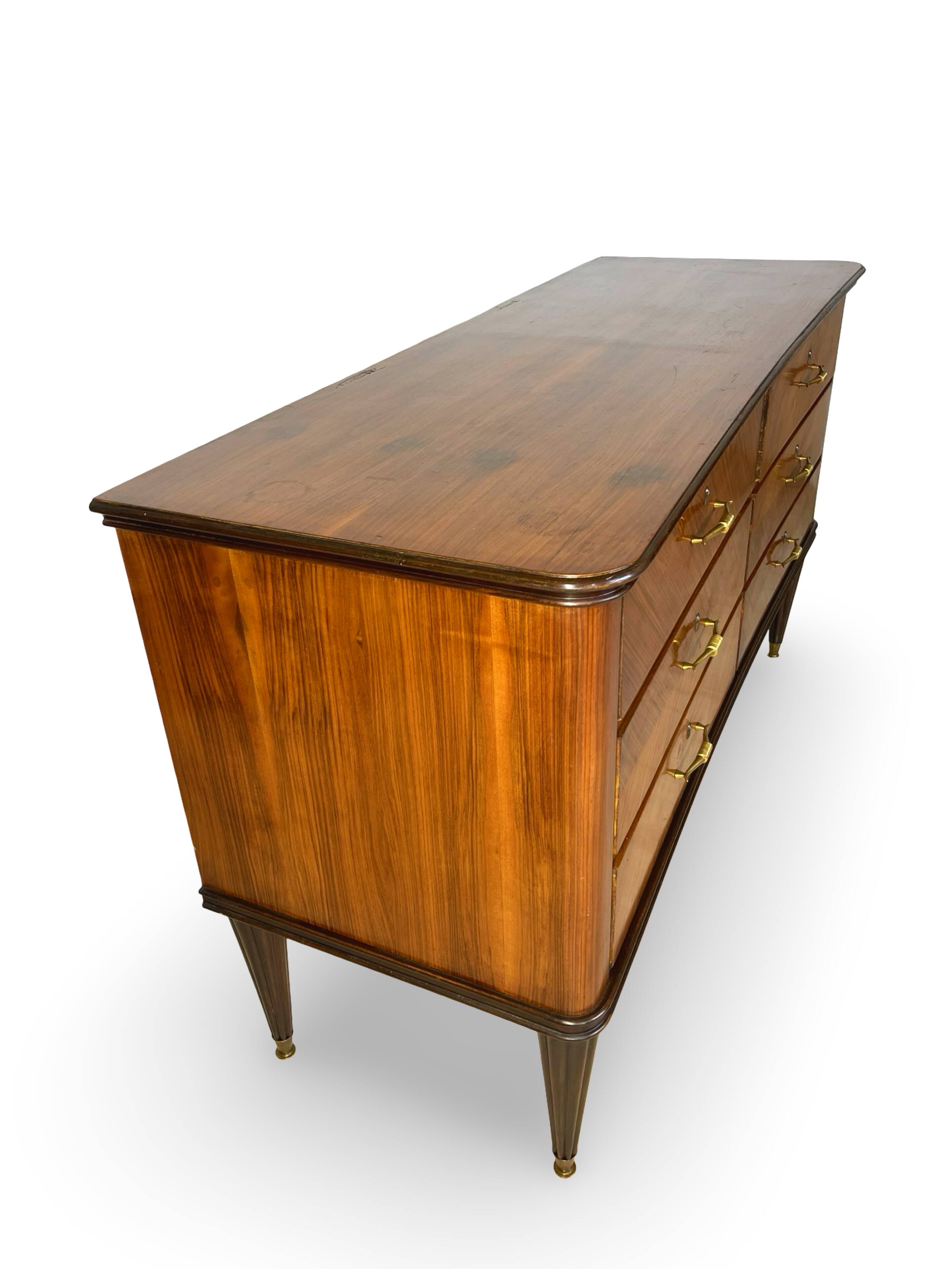 An Italian chest of drawers from the mid-20th century.