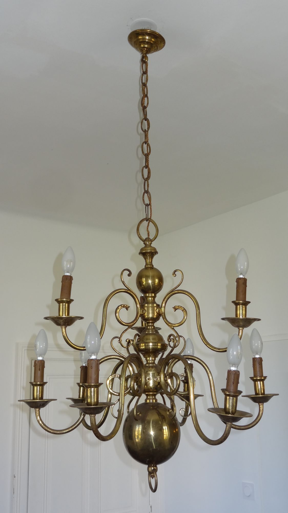 "Dutch" gold metal chandelier with 9 light arms - 1960