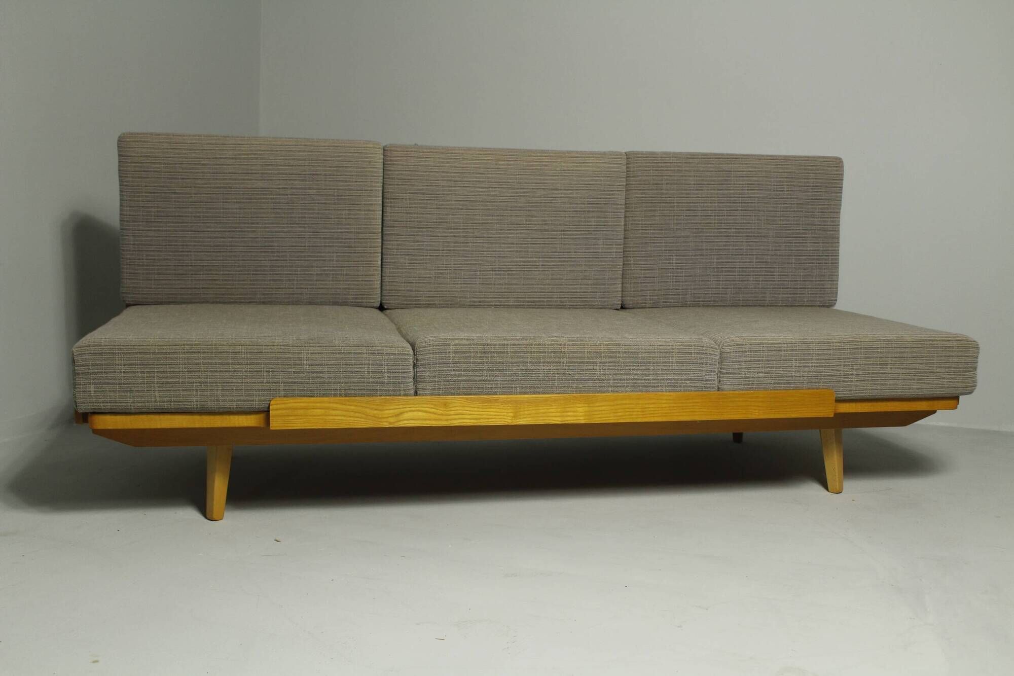 Daybed from Jitona, N.P. Soběslav, Czechoslovakia, 1970s