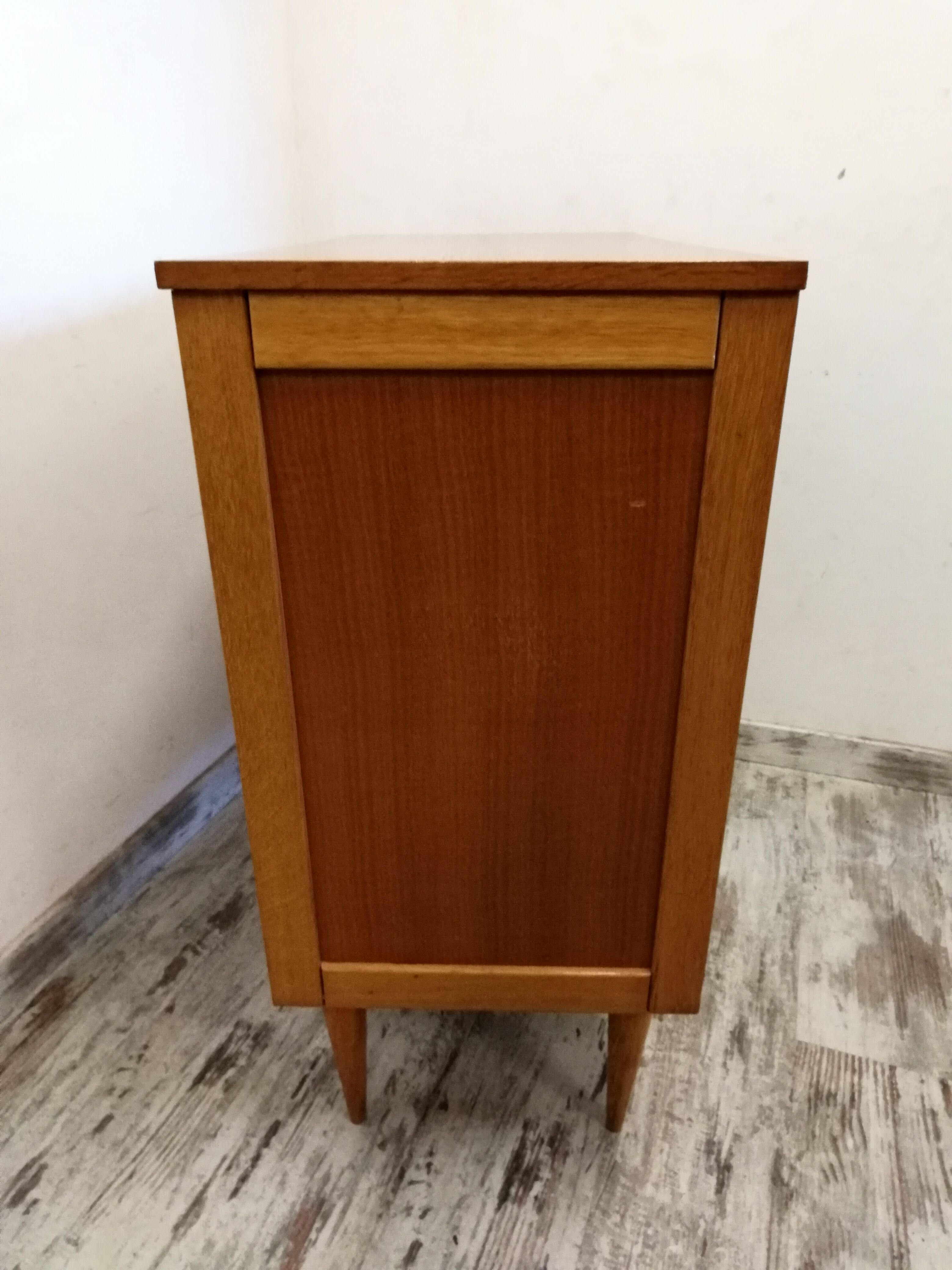 Scandinavian chest of drawers