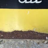 Painted metal plate 1mx1m 60s closing workshops