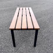 Banc industriel en acier et chêne
