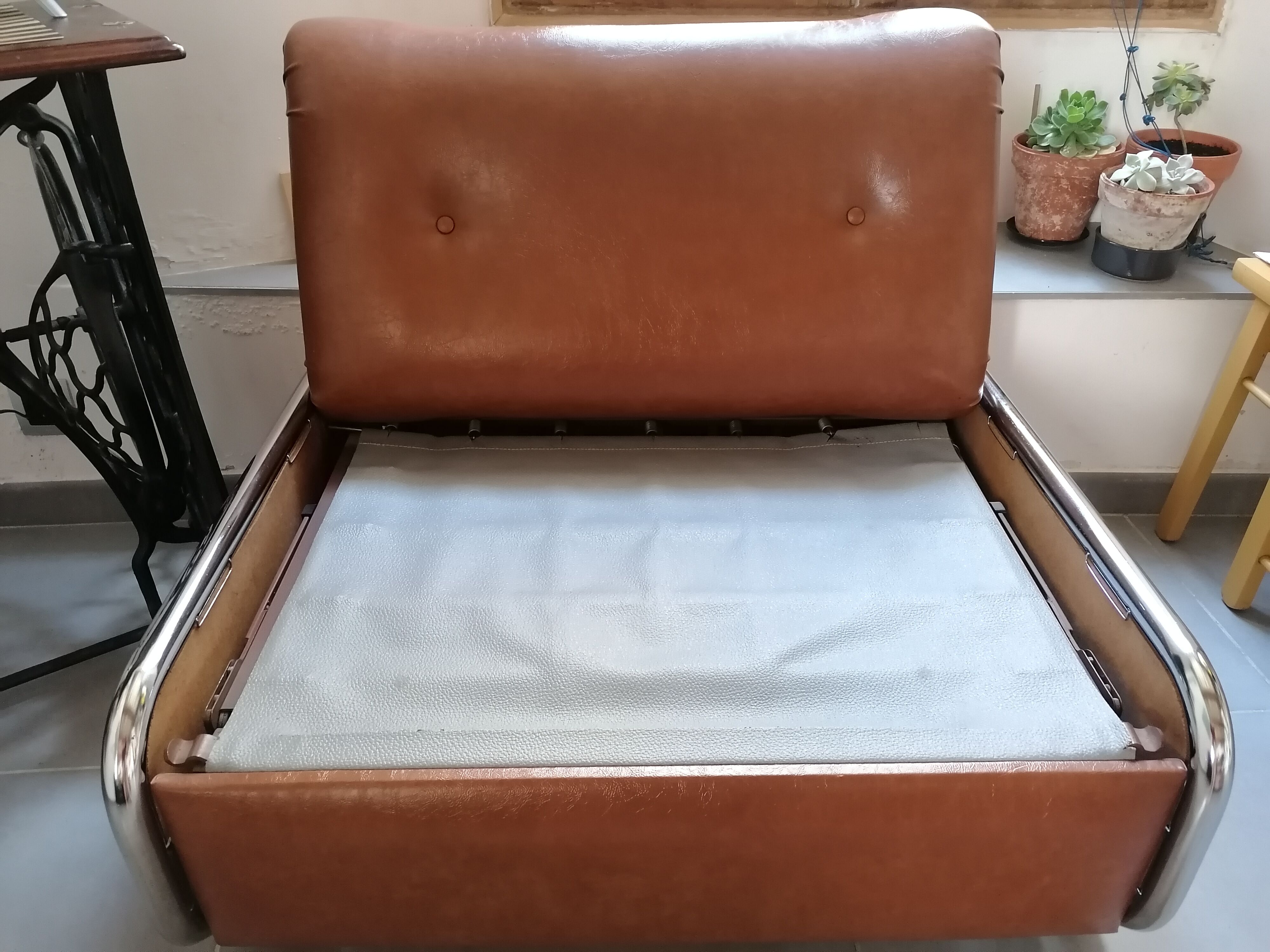 Vintage convertible chair 70