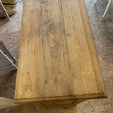 Oak chest of drawers