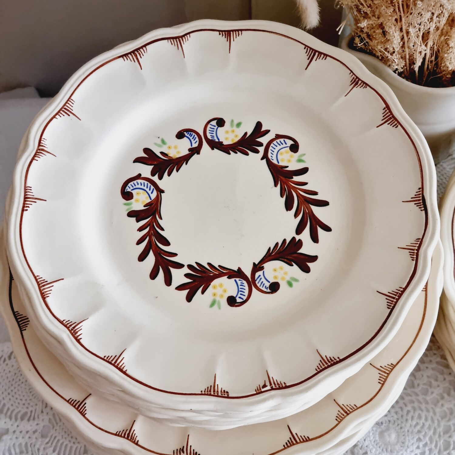 11 dessert plates Salins France