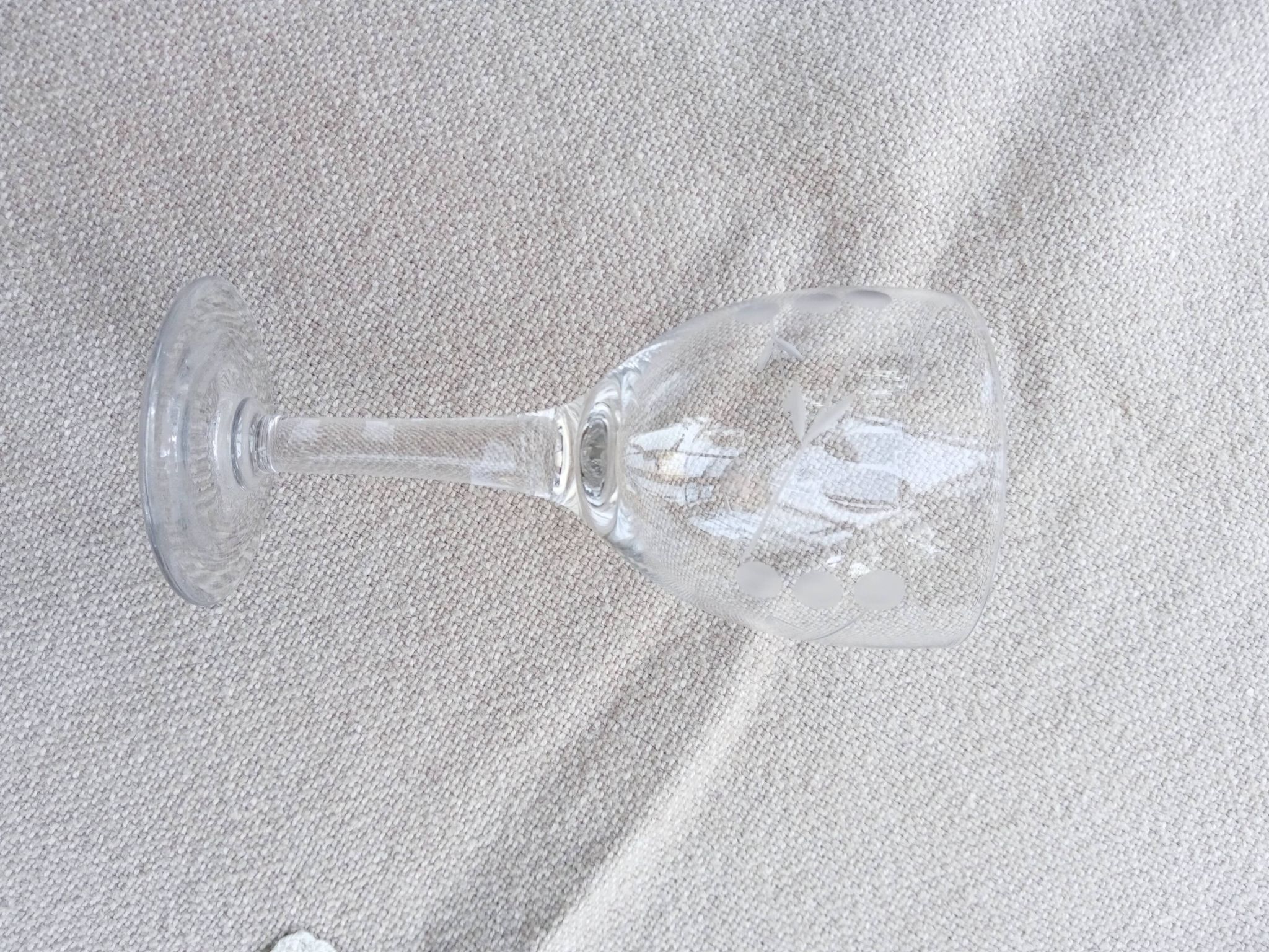 11 verres à pied années 40