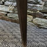 Dining table compass legs