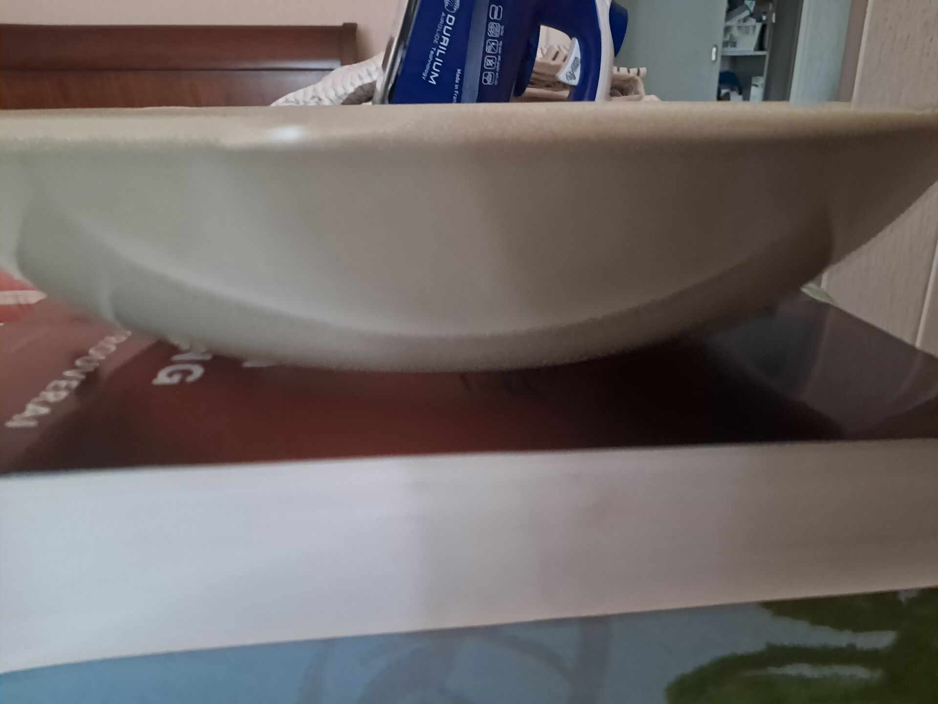 Longchamp vintage shallow plate