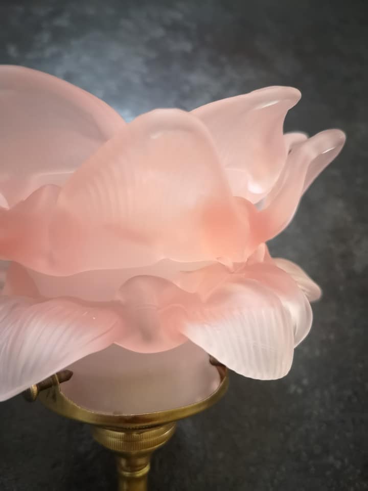 Applique ancienne tulipe pâte de verre rose porcelaine/ laiton art déco art déco 1920 n°2