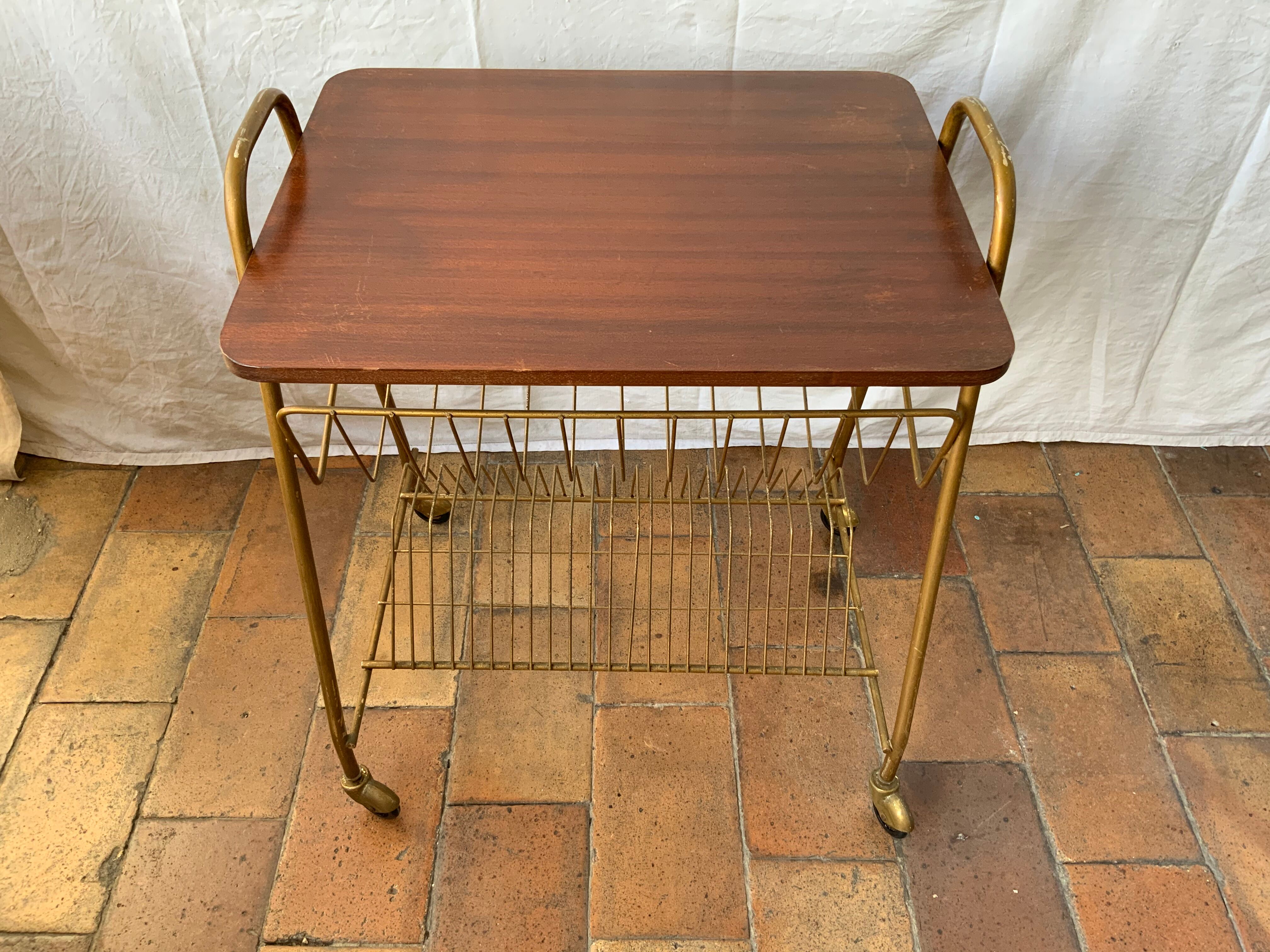Table d’appoint porte vinyles