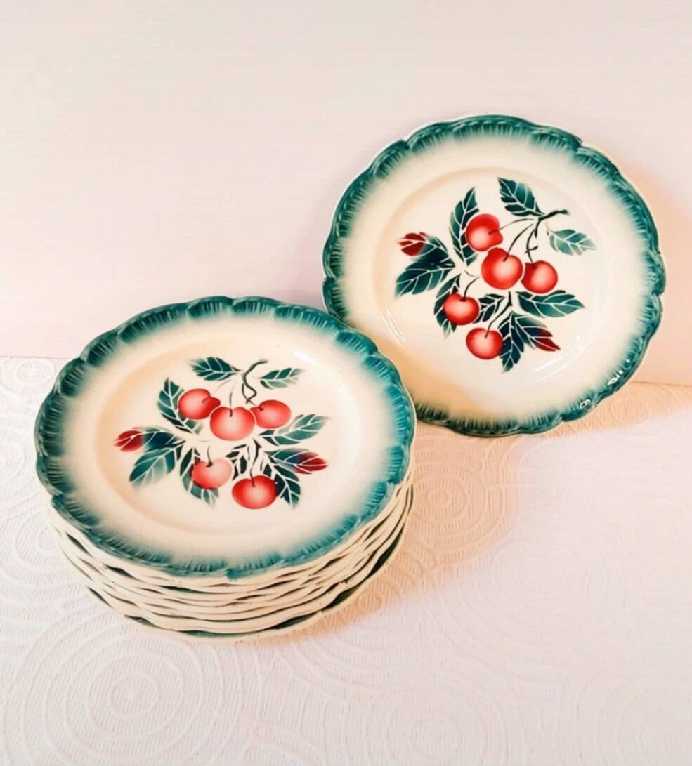 Badonviller ''Bouquet of cherries'' dessert plates