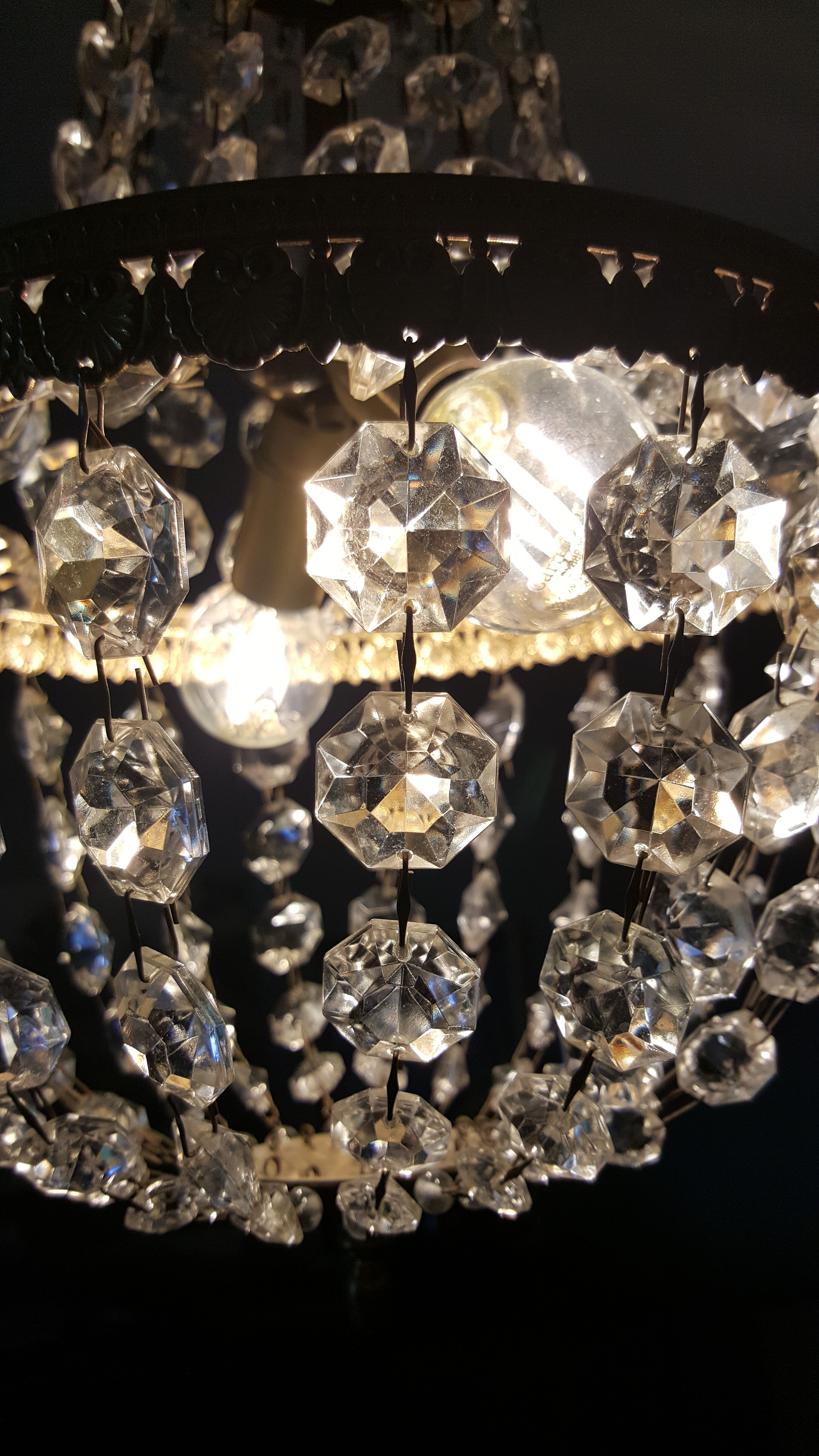 Hot air balloon chandelier with tassels