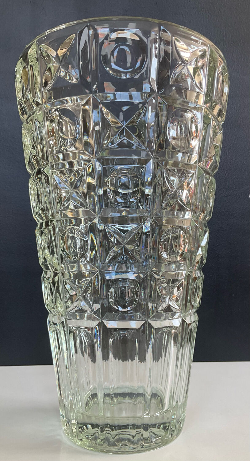 Vintage OXO grand vase in Bohemian crystal