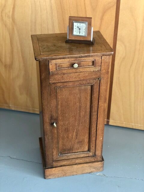 Table de chevet en bois ciré