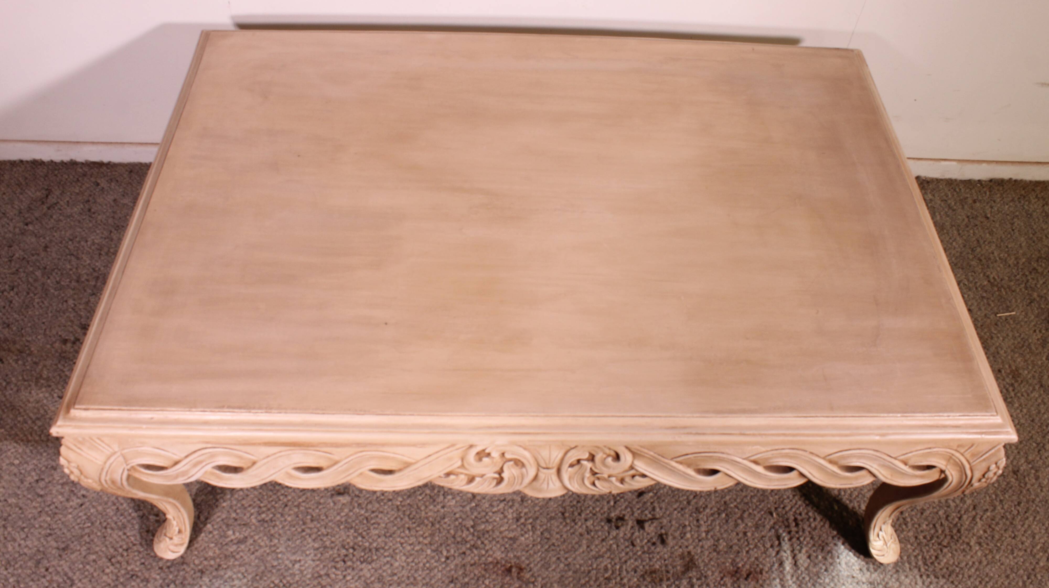 polychrome wooden coffee table