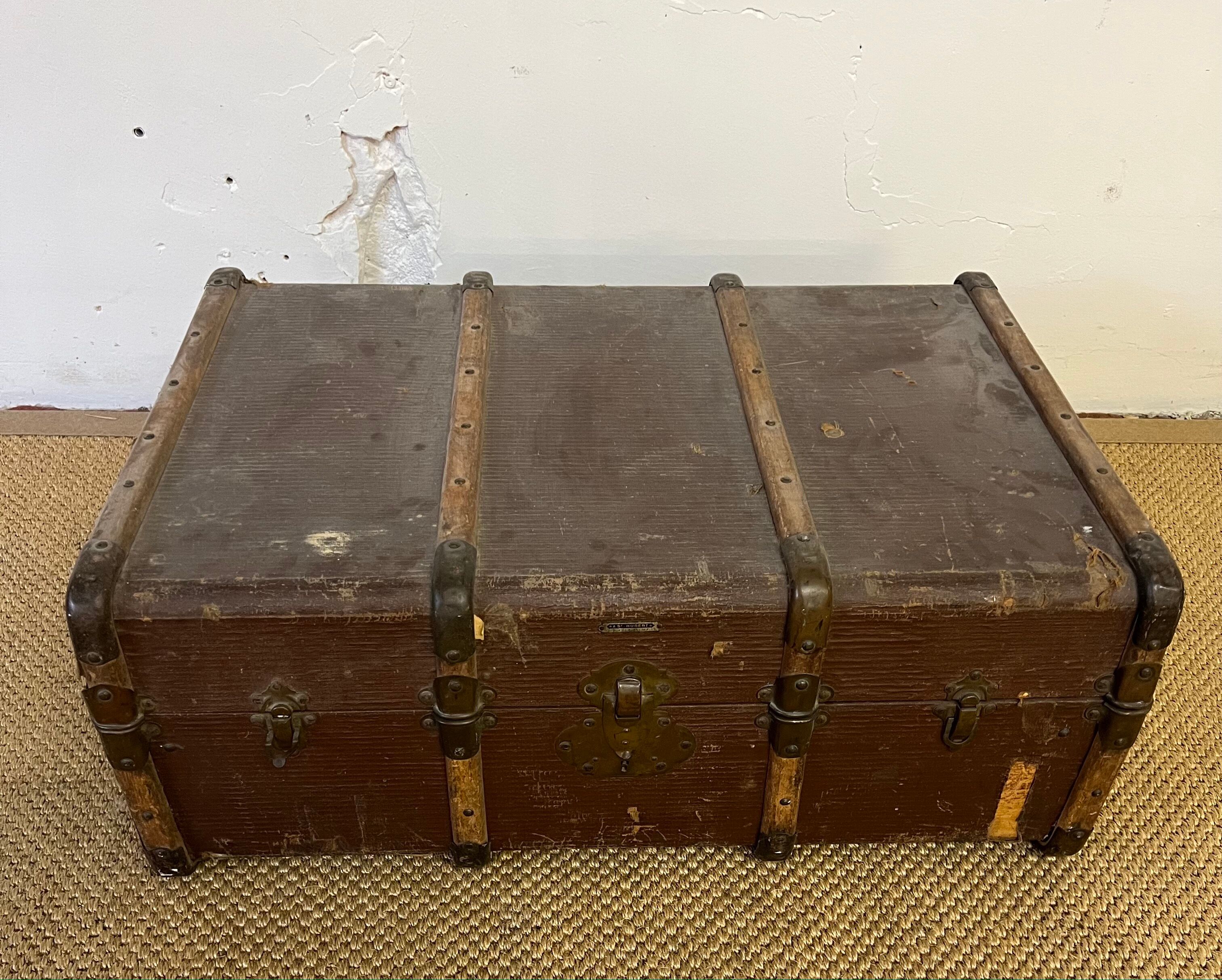 Vintage trunk in wood and leather, St Hubert Paris