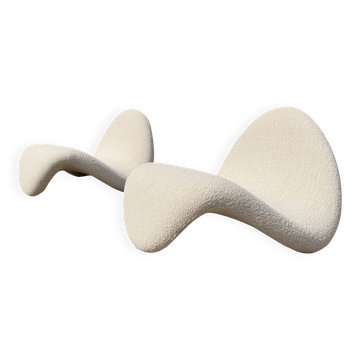 2x Artifort Tongue F577 Pierre Paulin in beige bouclé in new condition!!