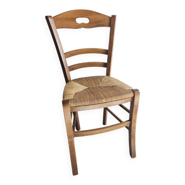 Chaises en bois robuste 