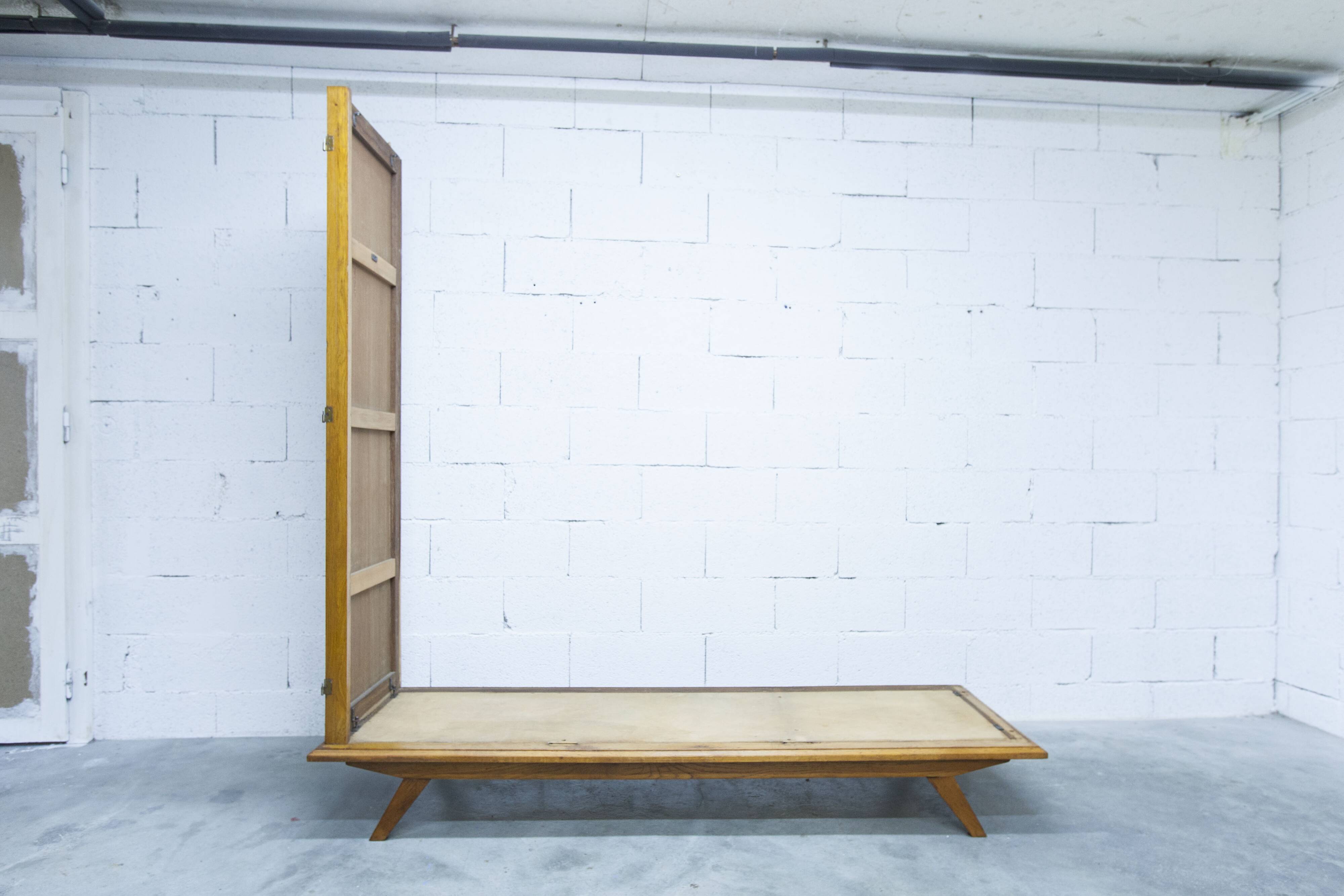 French wardrobe with tapered legs, 3 doors, 120cm hanging rail, new.