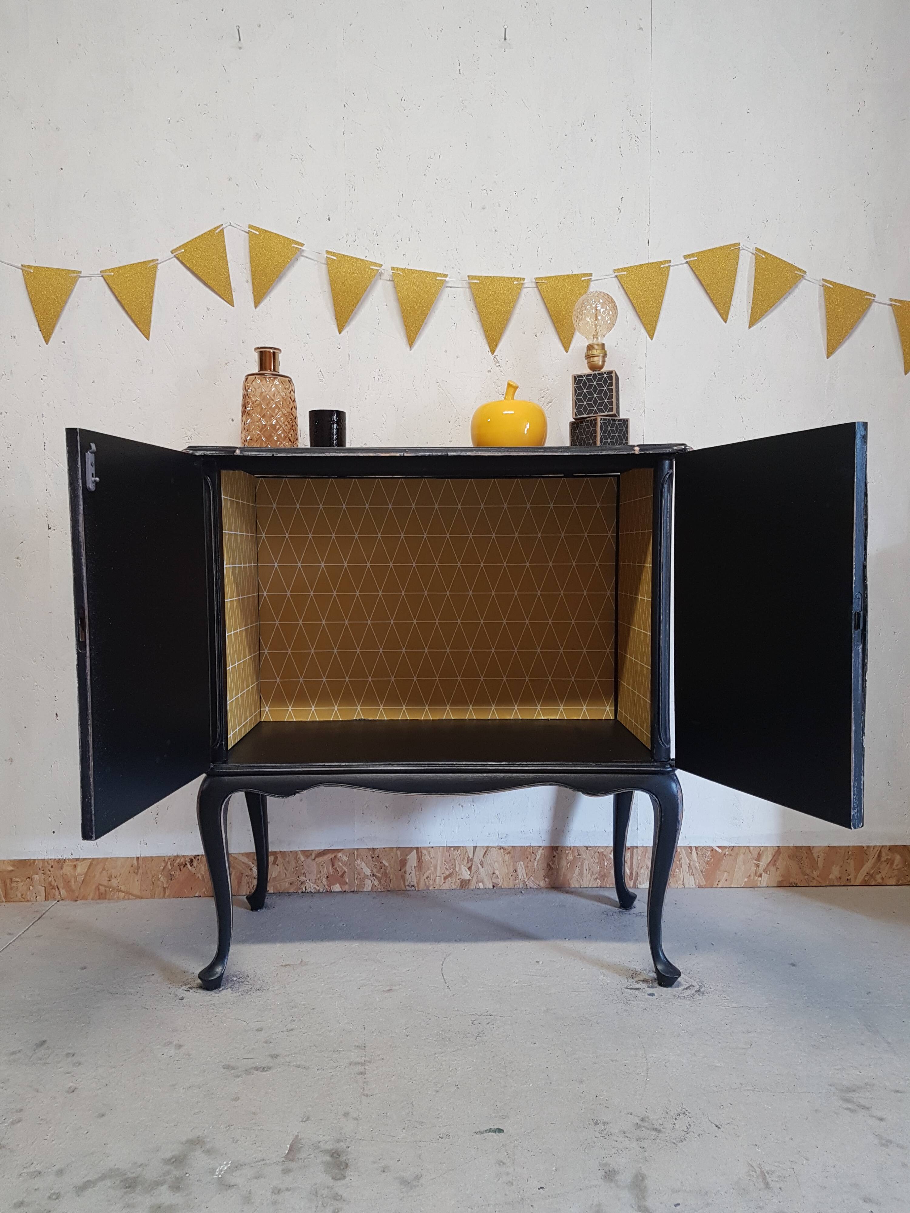 Wooden baroque style buffet