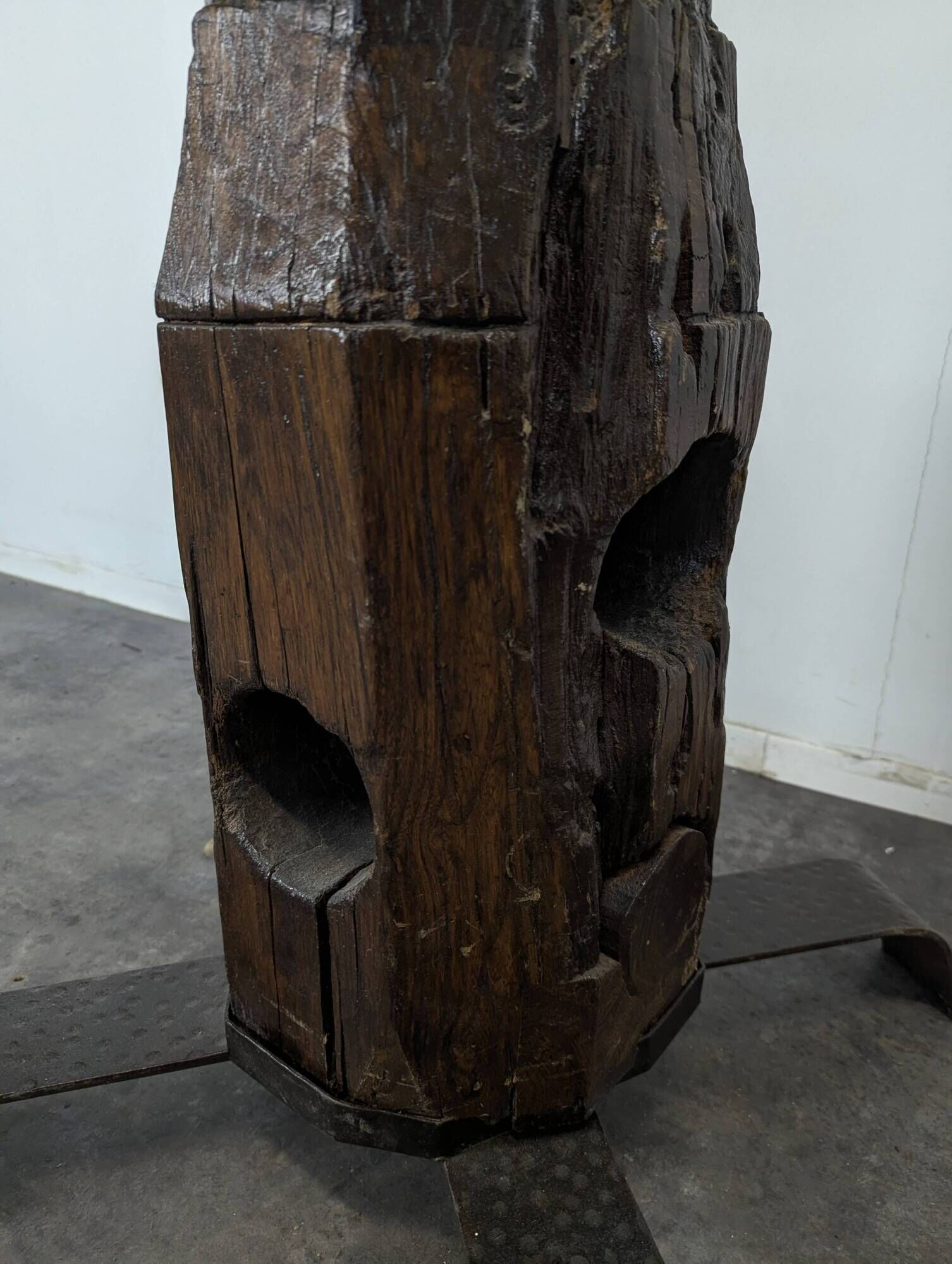 Oak and hammered iron press screw coat rack