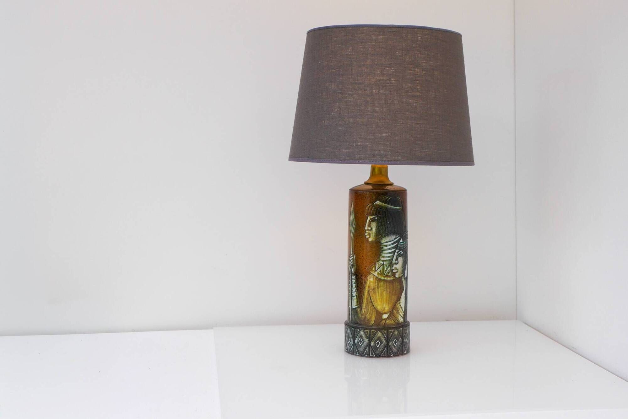 Sculptural table lamp in ceramic, designed by Bonnie Rehnqvist, Sweden, 1972