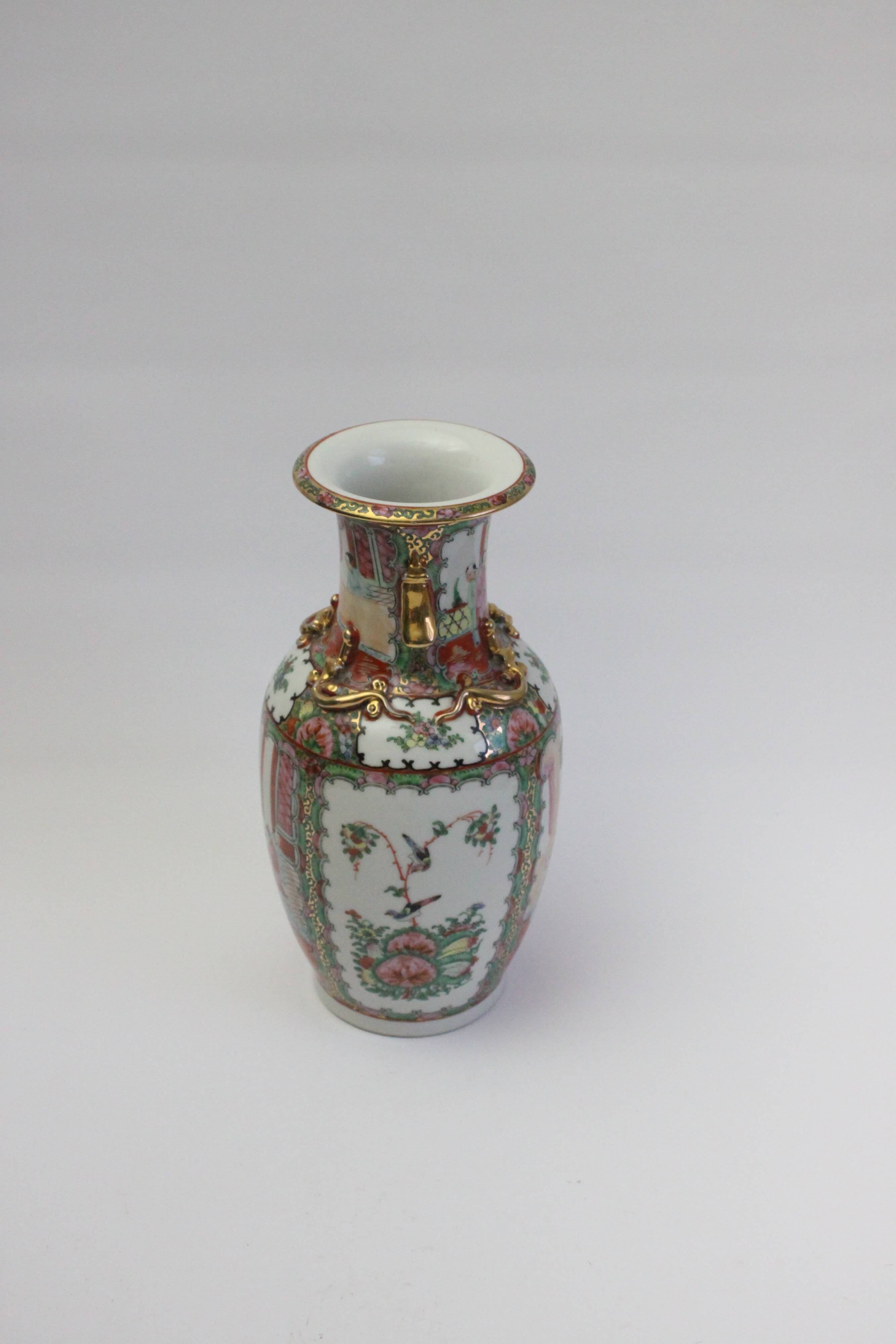 Chinese Canton rose medallion vase, early 20th century