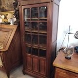 Armoire parisienne vitrée