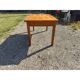 Table vintage en pin et osier