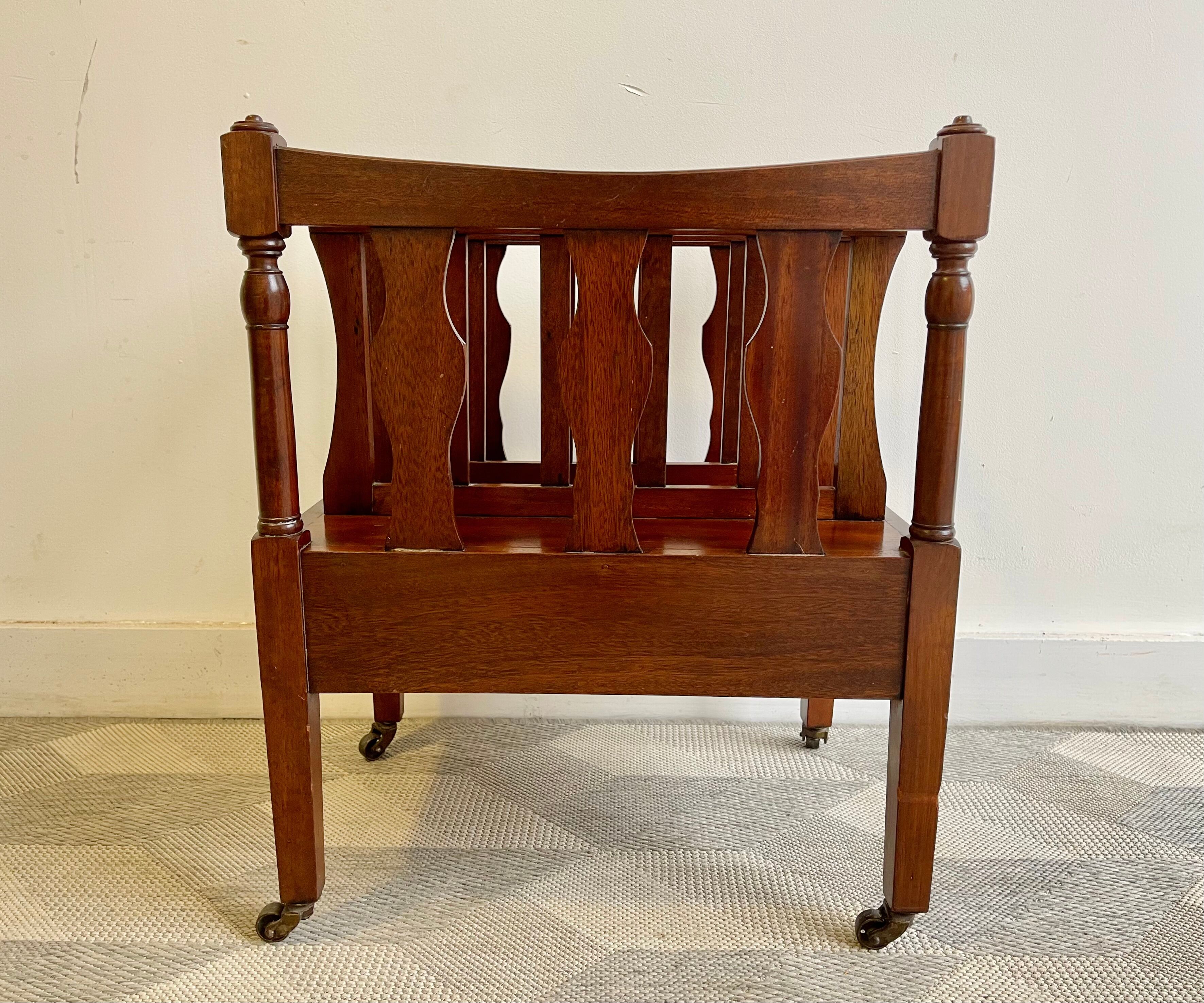 Porte-revues Canterbury