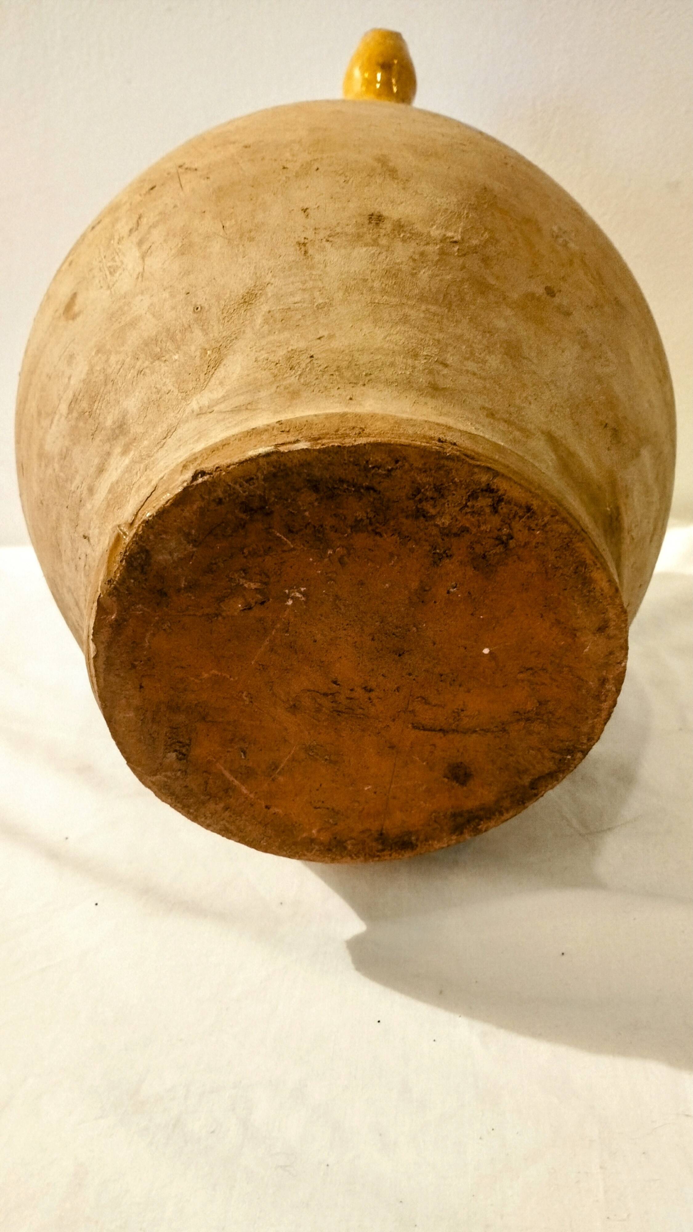 Ancienne cruche à eau