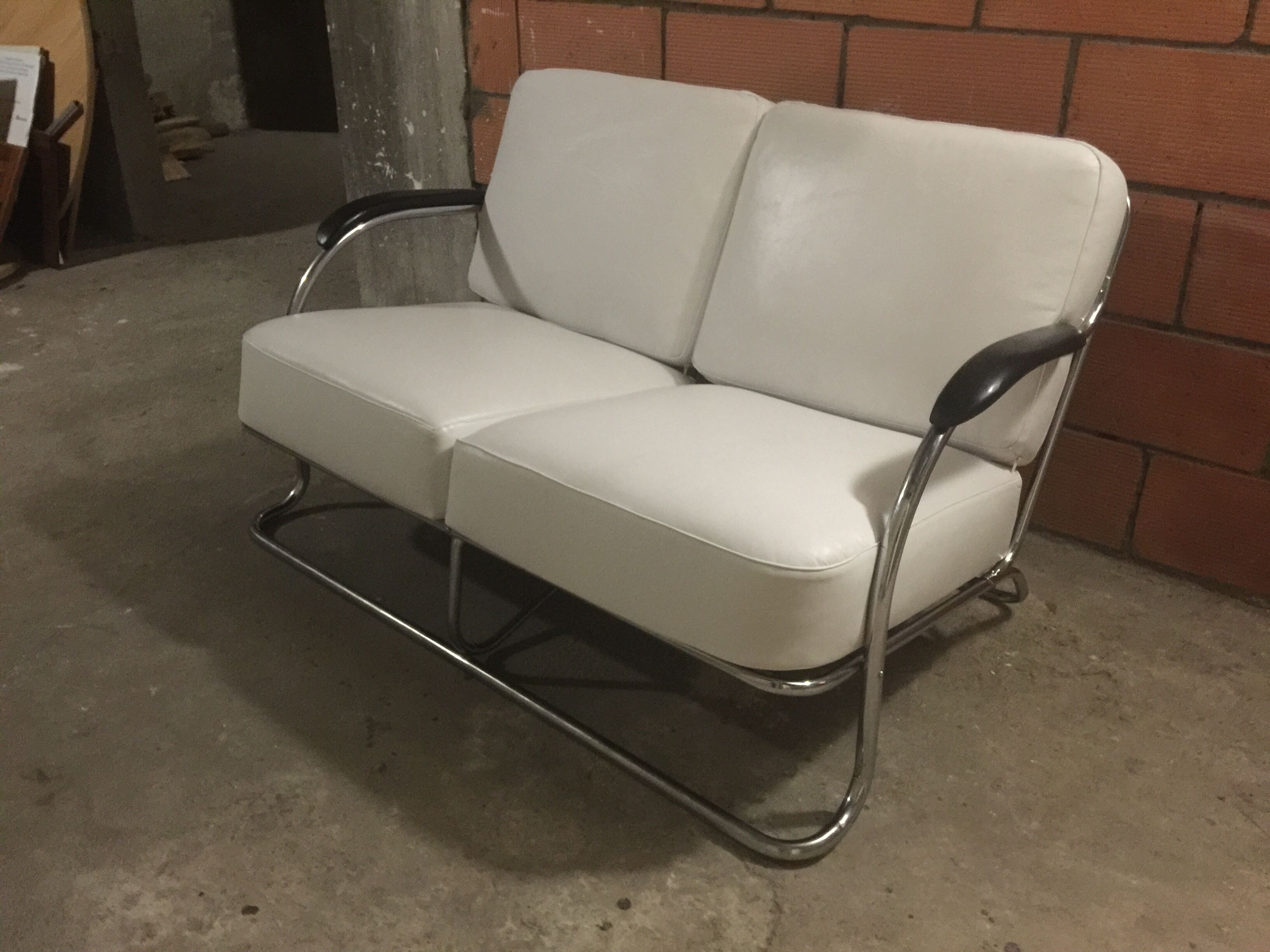 Bauhaus Sofa