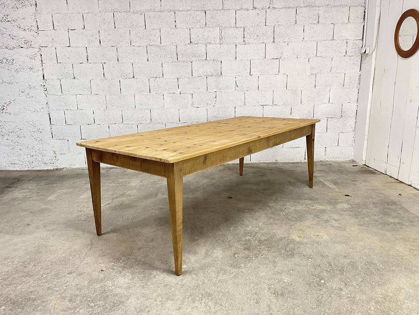 Old farm table from the 1940s "Chamonix"