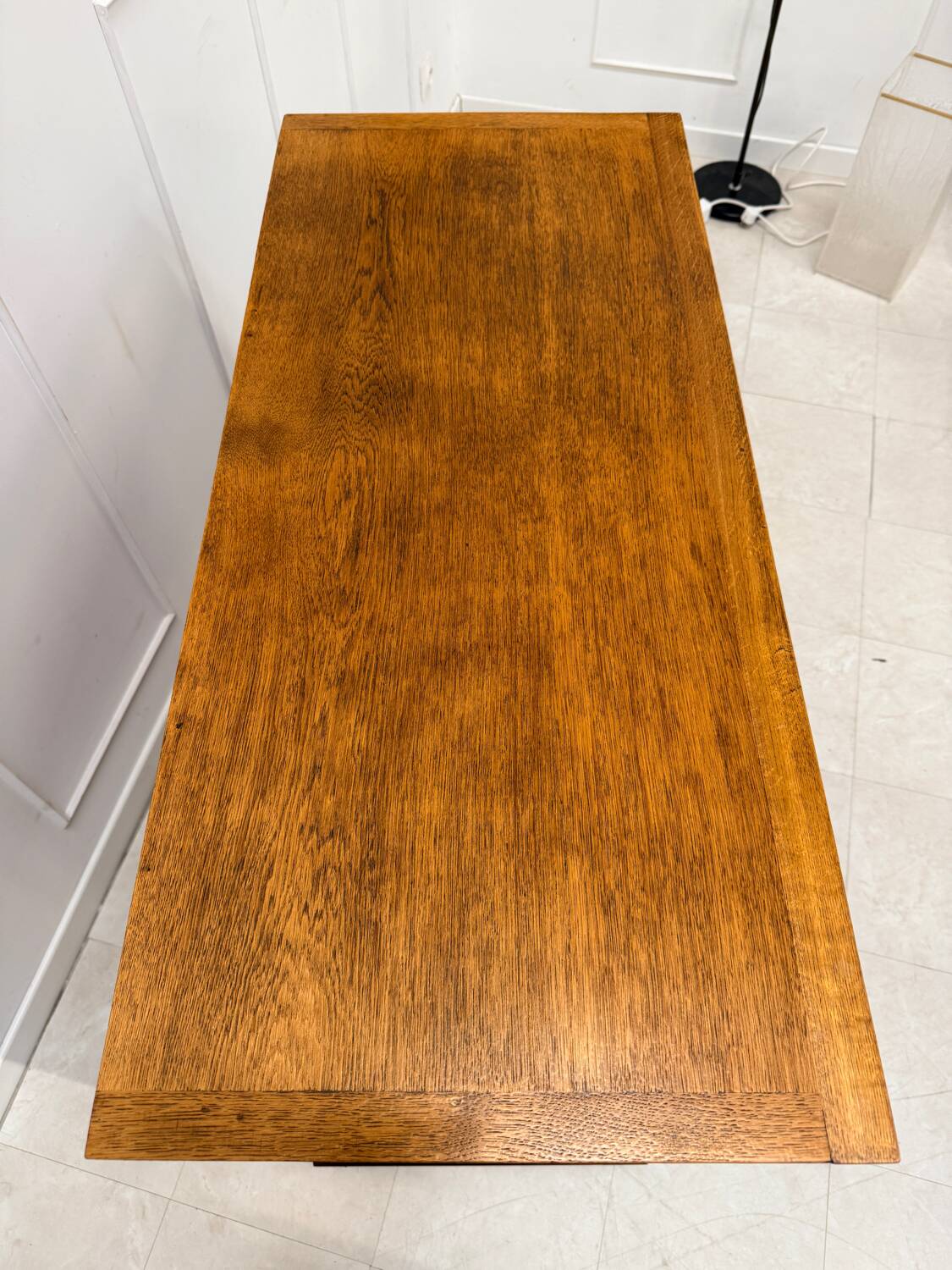 Vintage chest of drawers with splayed legs