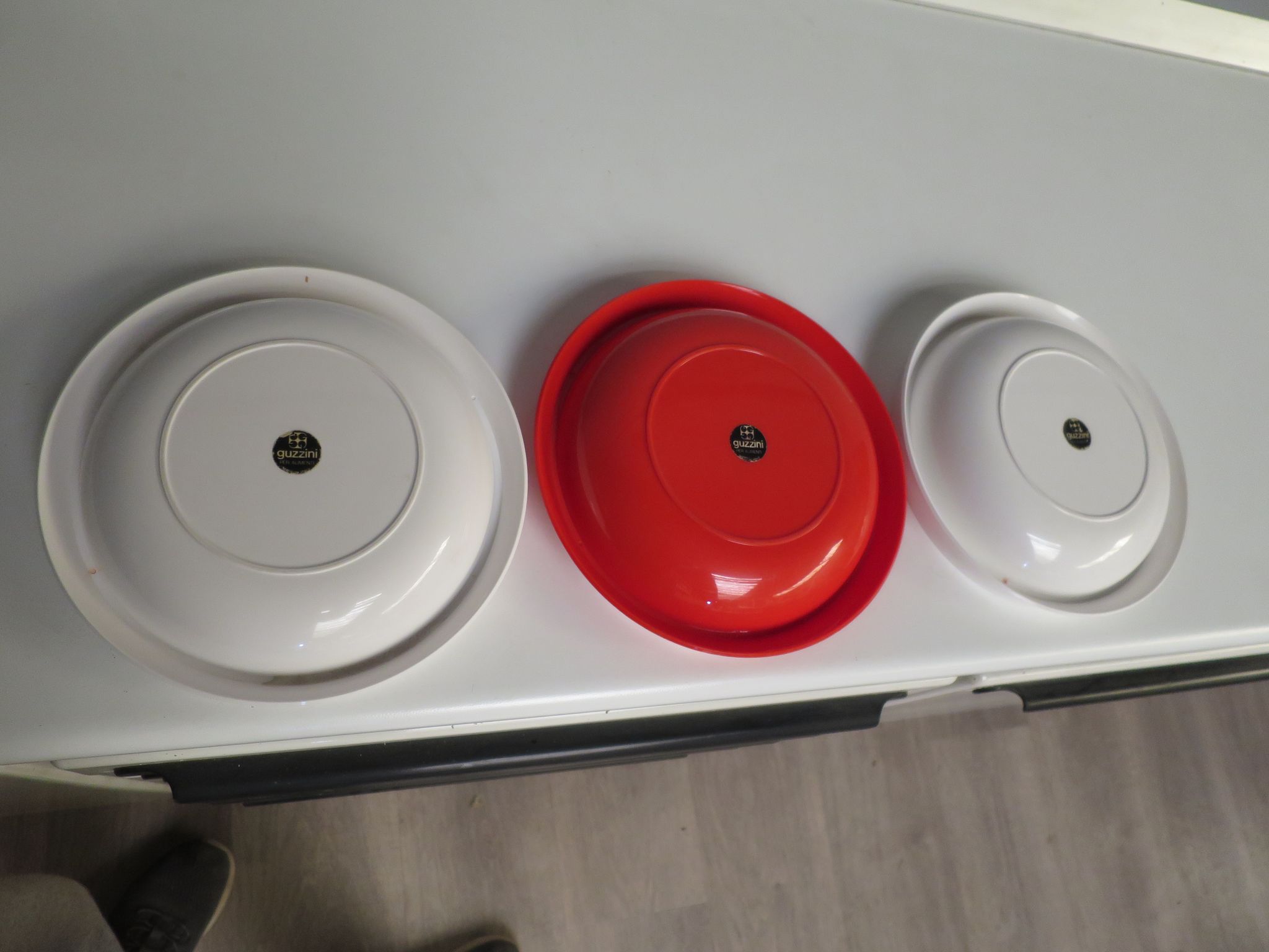 Set de 3 assiettes Guzzini Italie années 70