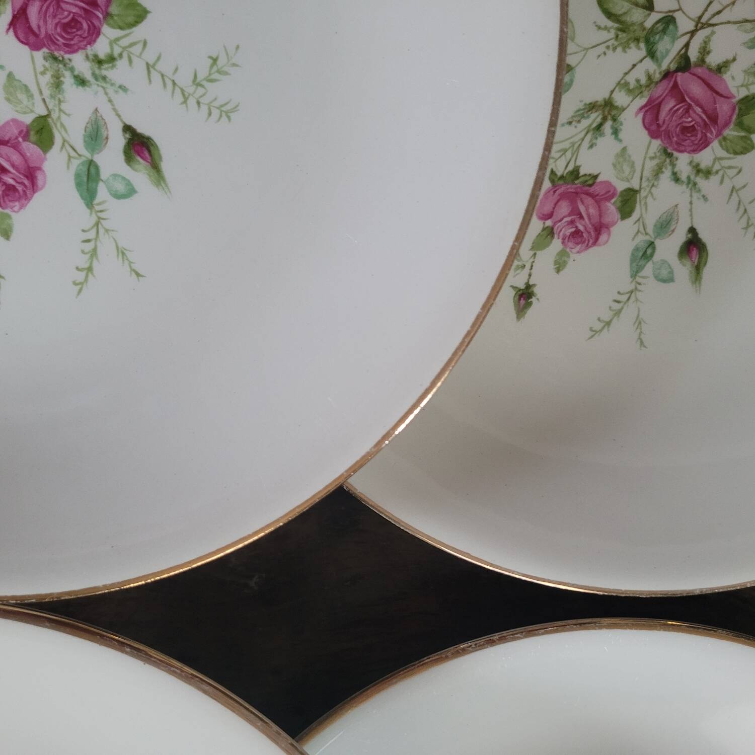 Gien 50s dinner plates