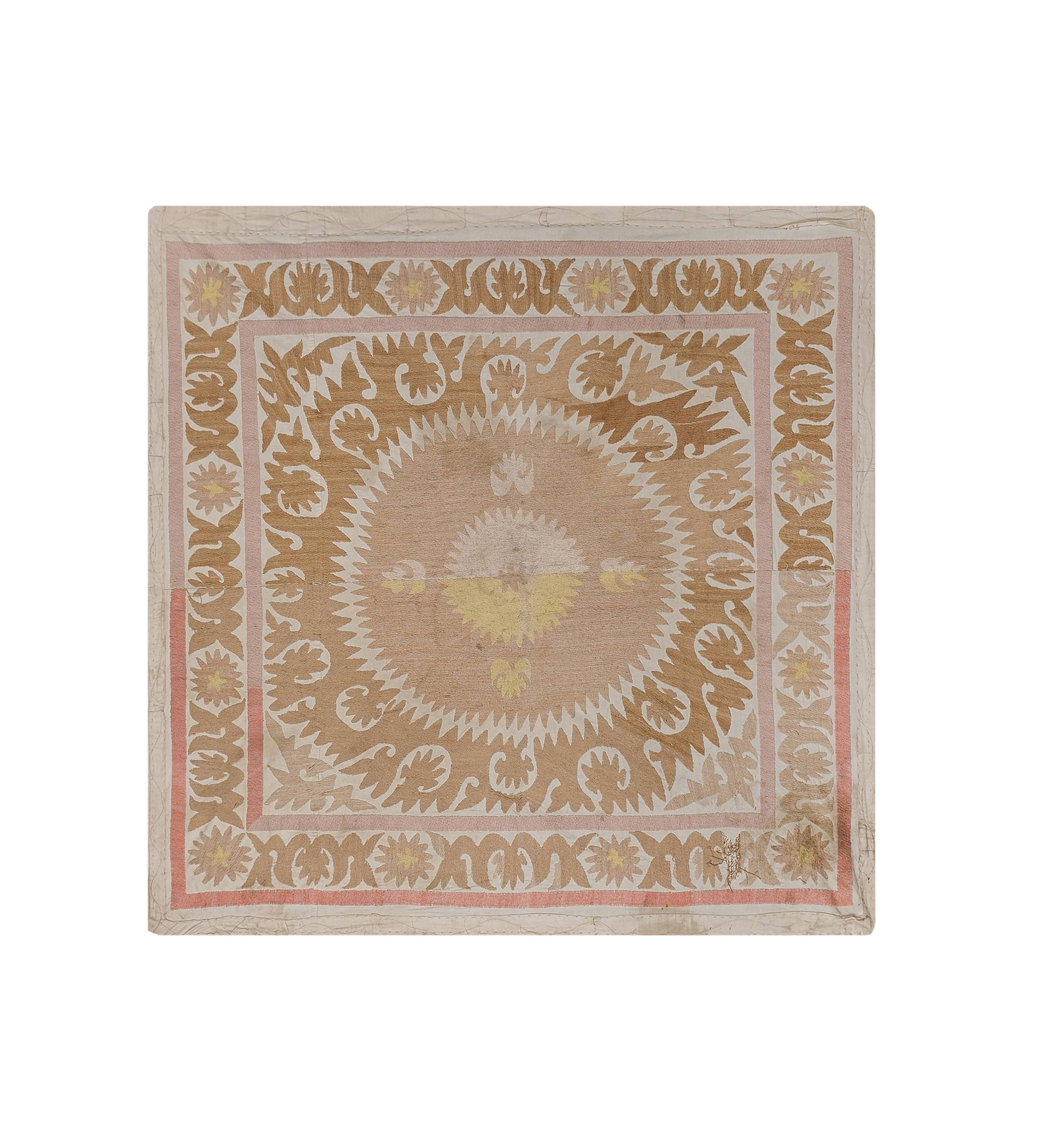 Hand knotted rug, vintage turkish rug 124x124 cm