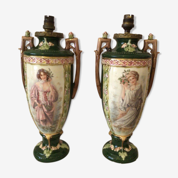 Pair of old women's decoration lamps