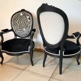 Old armchairs completely restored in a traditional way