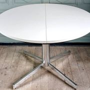Table à manger "Pelikan" extensible. Esprit Florence Knoll. Roche Bobois 70