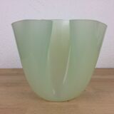 Vase mouchoir Guzzini plexiglas vert années 70