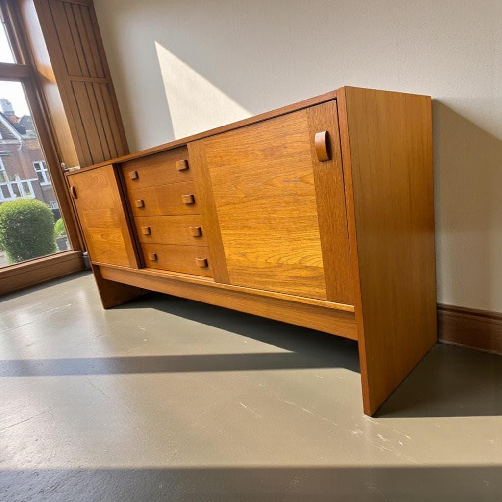 Buffet vintage en teck / armoire / buffet
