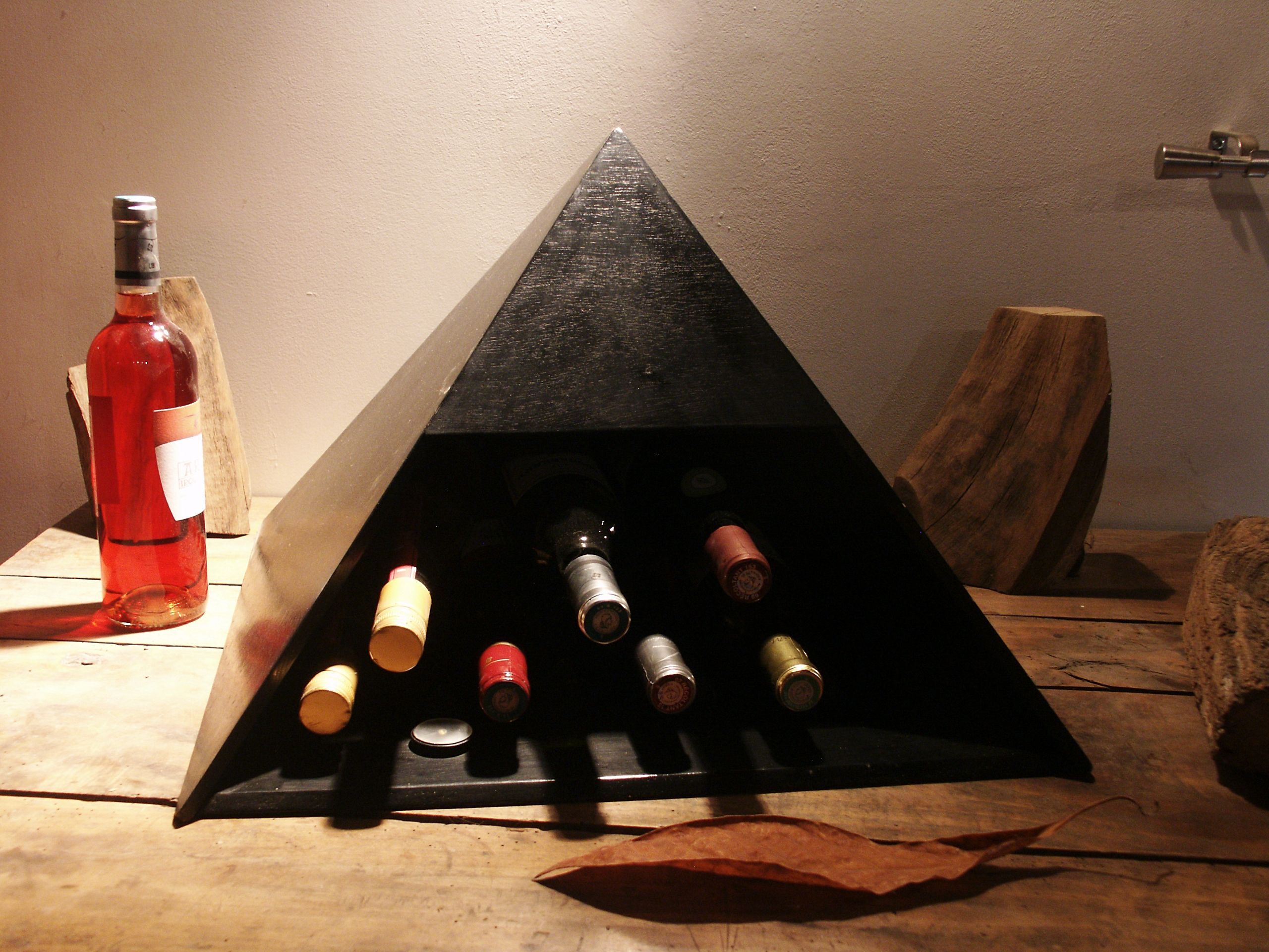 Wooden wine bonus pyramid, 70s/80s