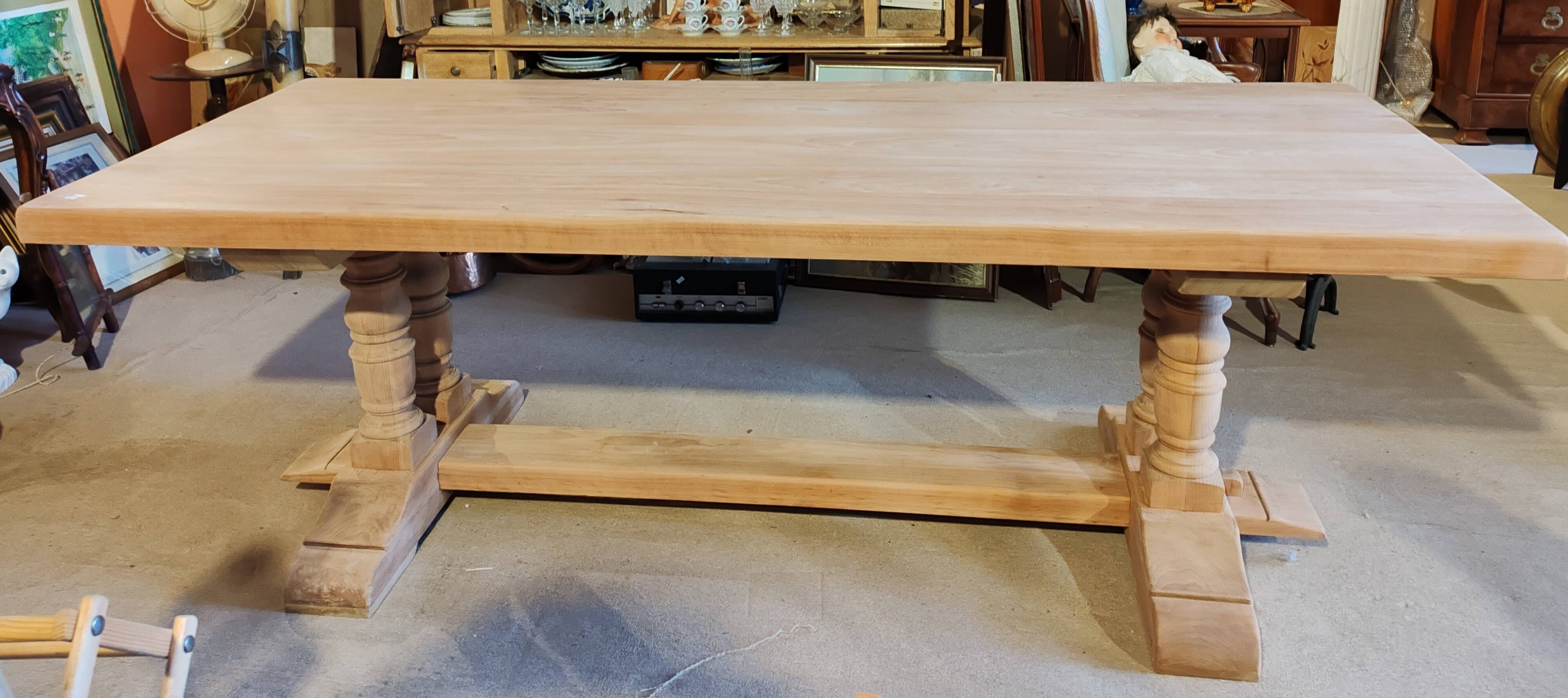 Table monastere en meurisier massif