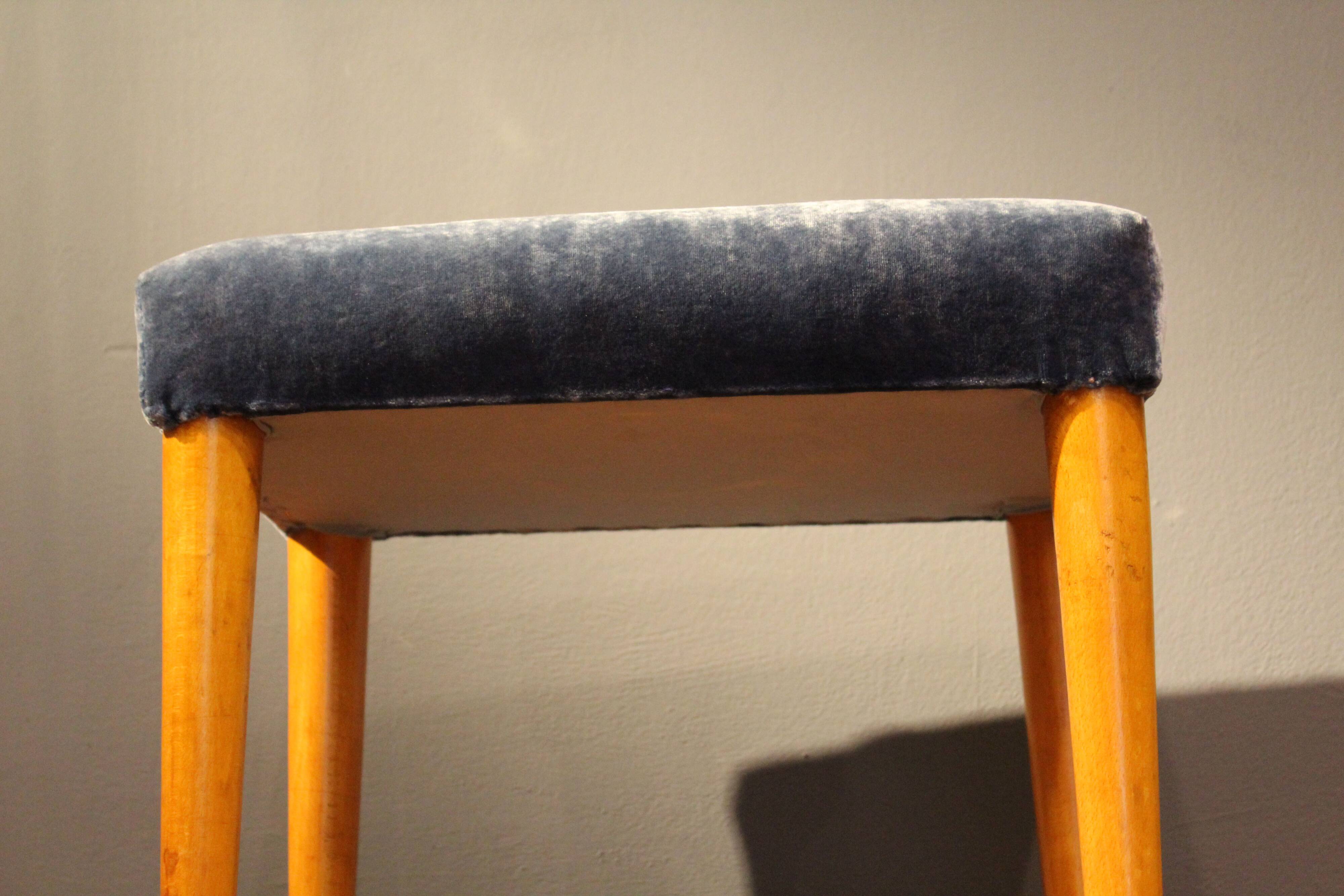 Panca vintage in wood and velluto blue Italia 1950s