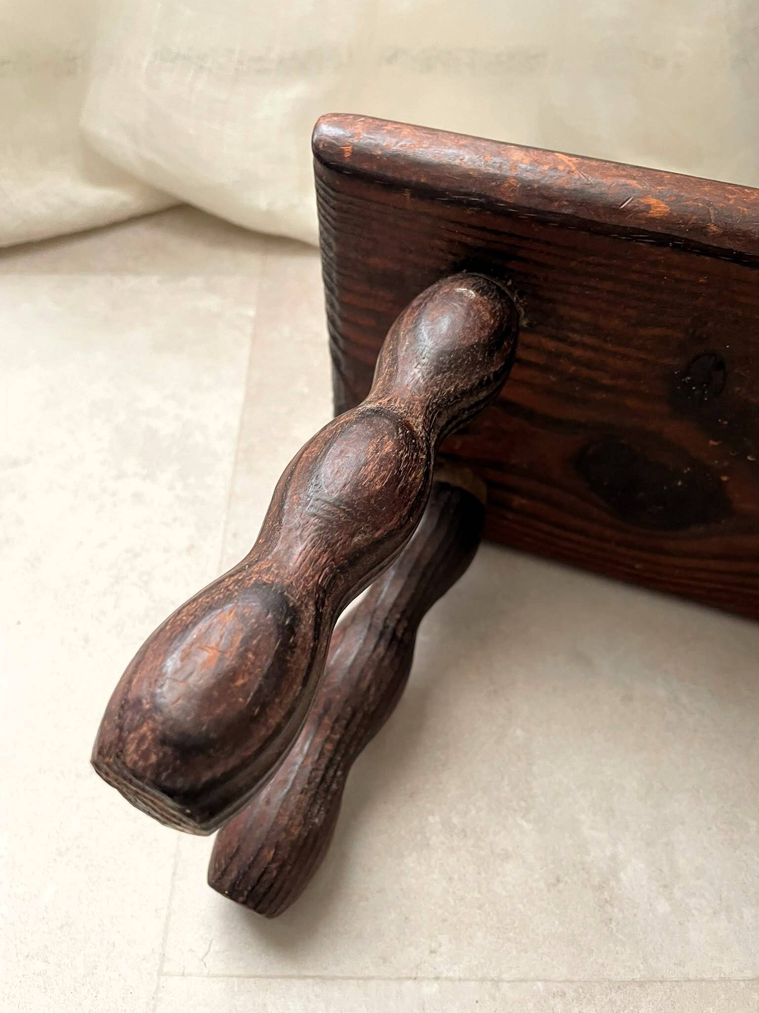 Tabouret bois vintage