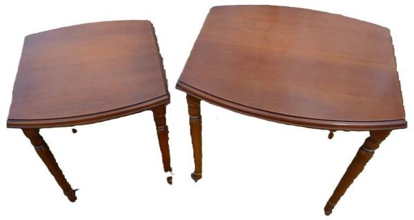 2 Tables d’appoints encastrables en bois massif merisier – Très bon état
