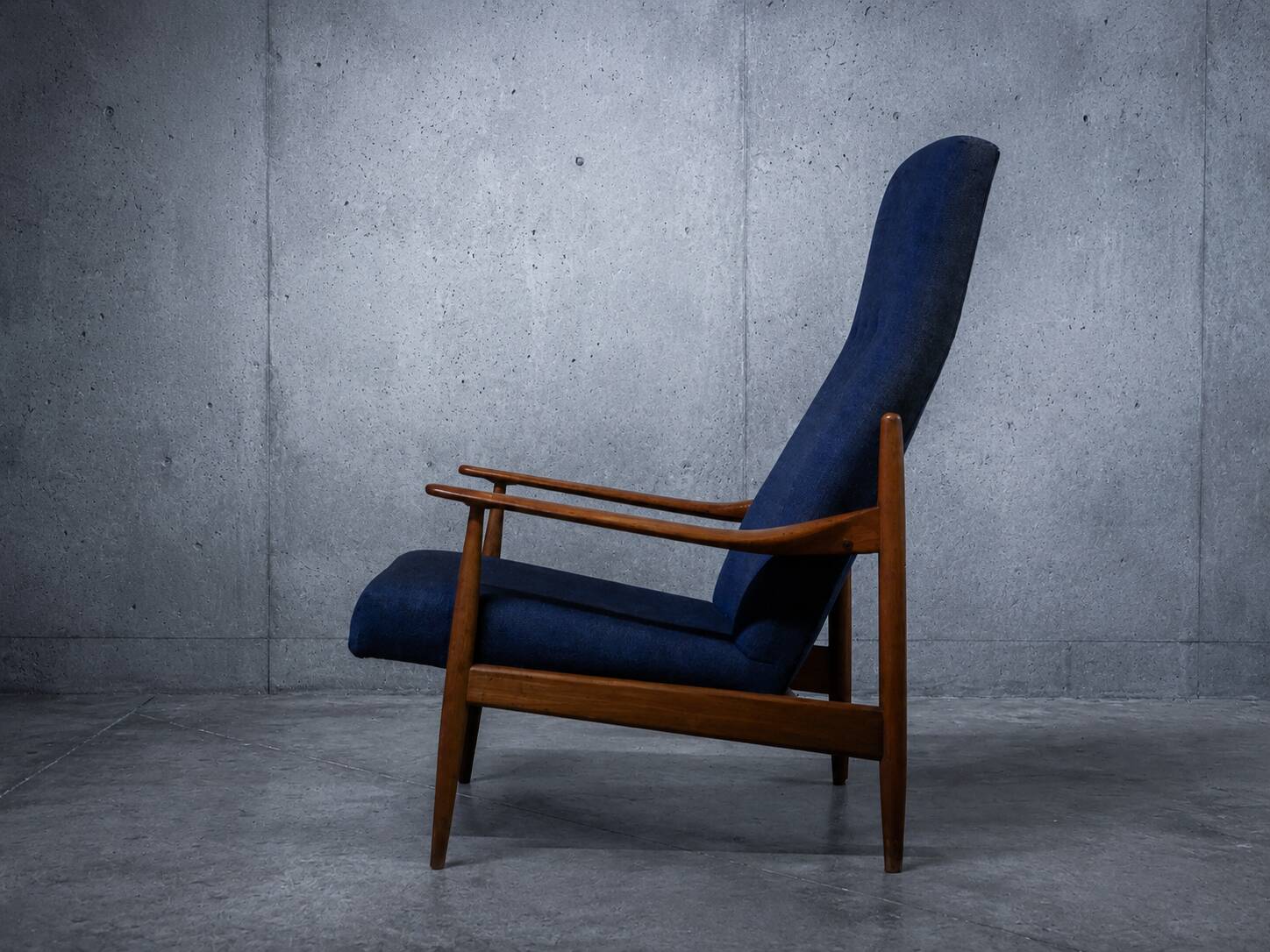 Fauteuil danois en teck massif - Vintage 1960
