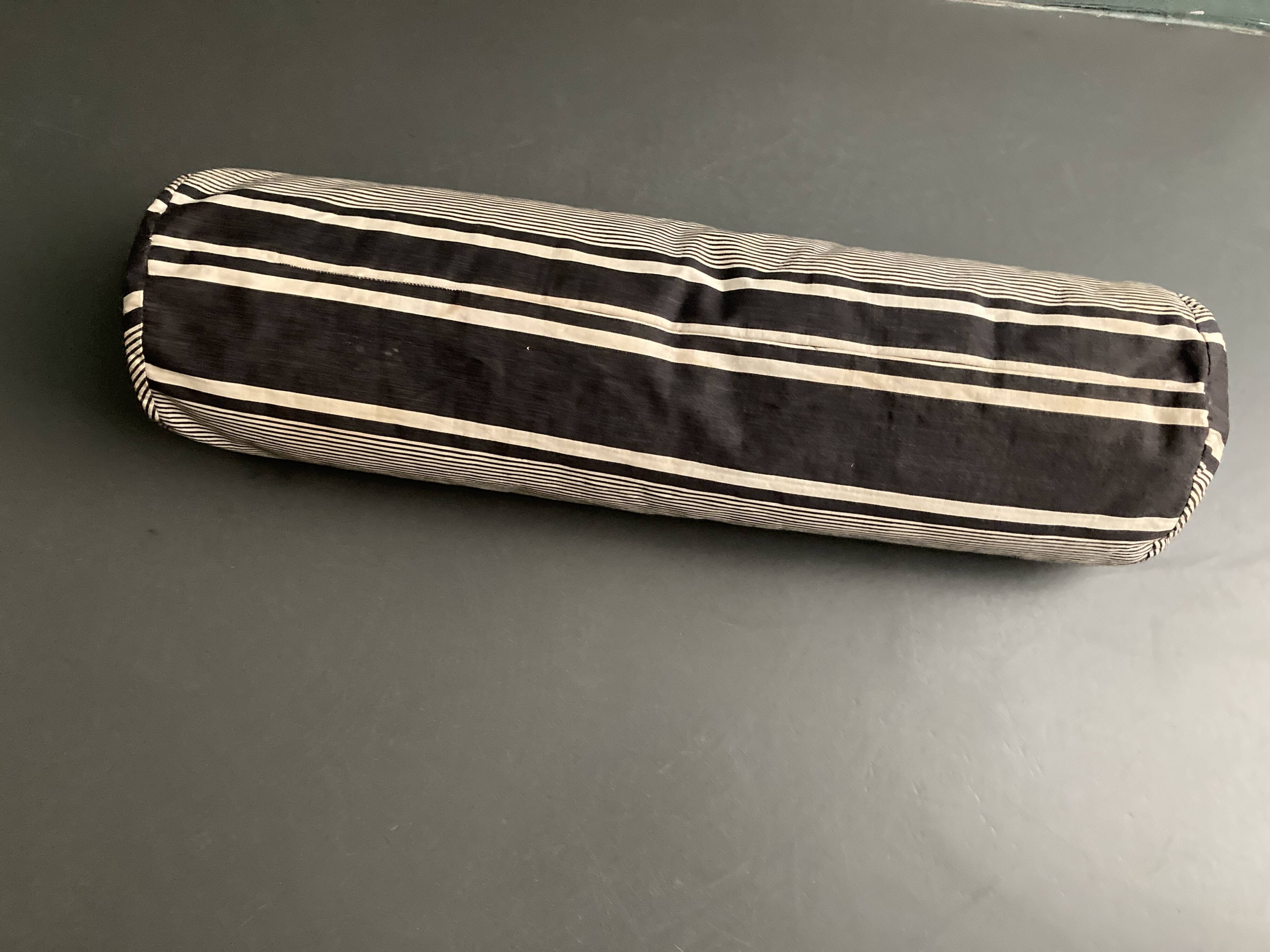 Coussin en toile ticking 19e à rayures matelas 80cm