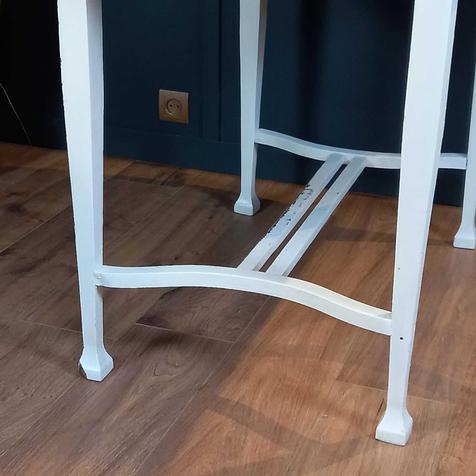 English dairy table With Graffiti on the Top